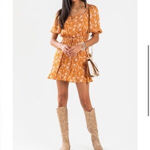 ROWA Floral Peasant Short Sleeves Dress Size M